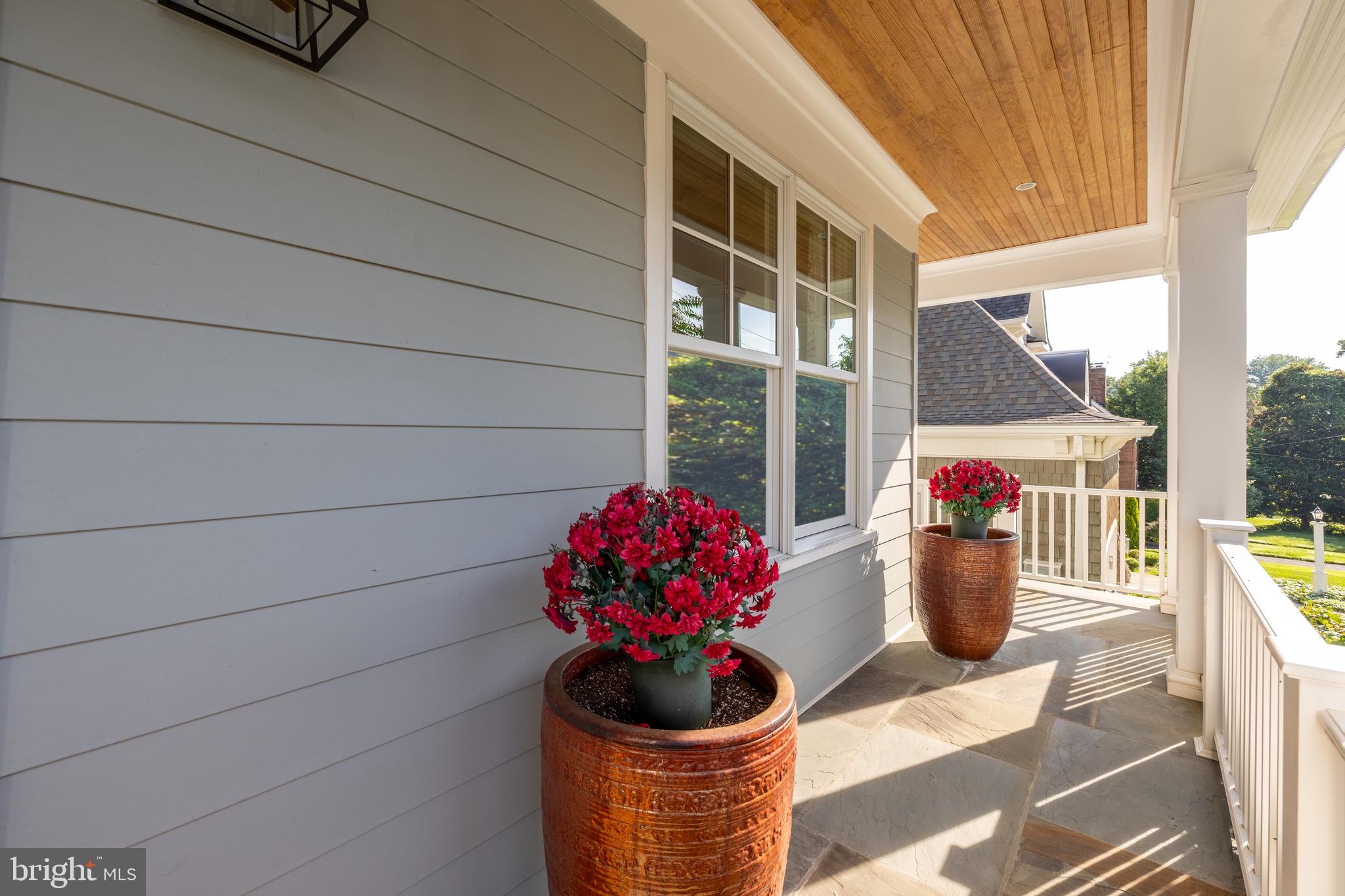 5907 Aberdeen Road Bethesda, MD 20817 - Photo 4 of 46