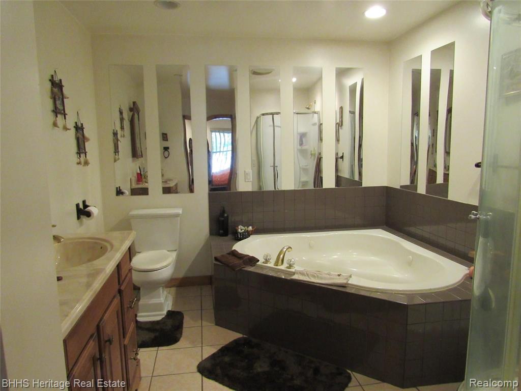 561 Ogemaw Road West Branch, MI 48661 - Photo 10 of 38