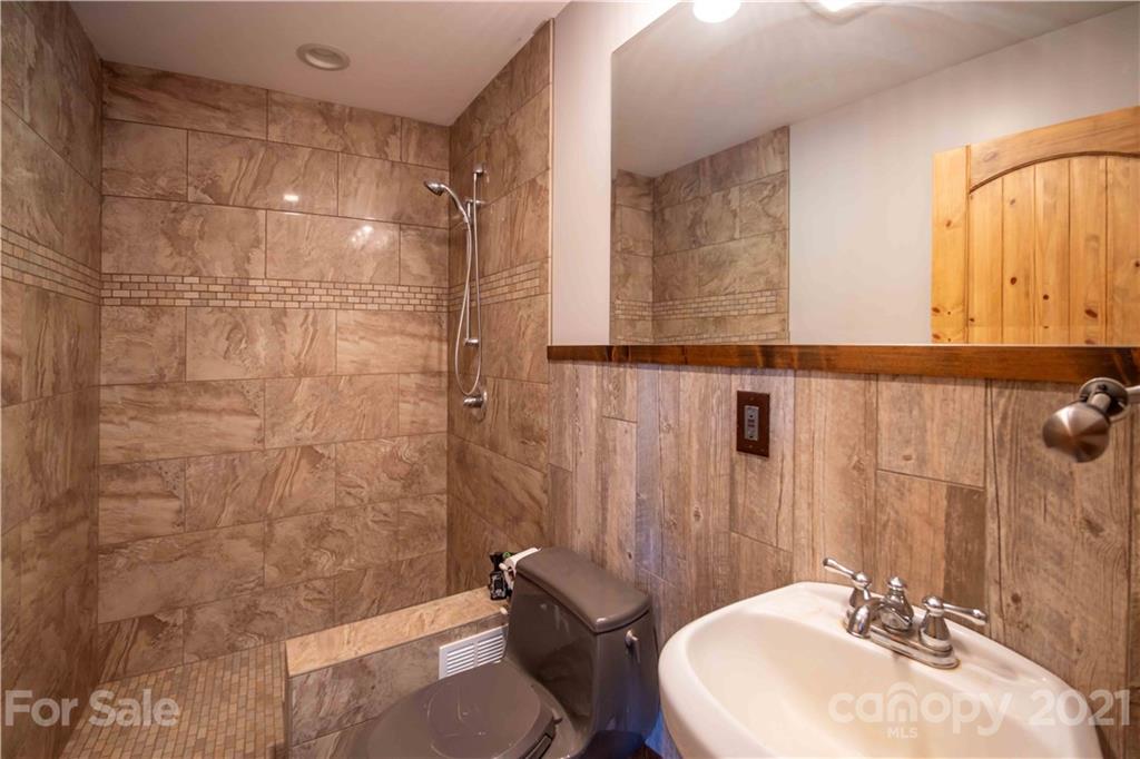 644 East Payne Road Marion, NC 28752 - Photo 35 of 48 Gallery Image 35