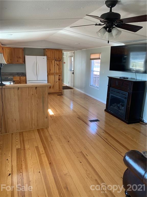 644 East Payne Road Marion, NC 28752 - Photo 43 of 48 Gallery Image 43