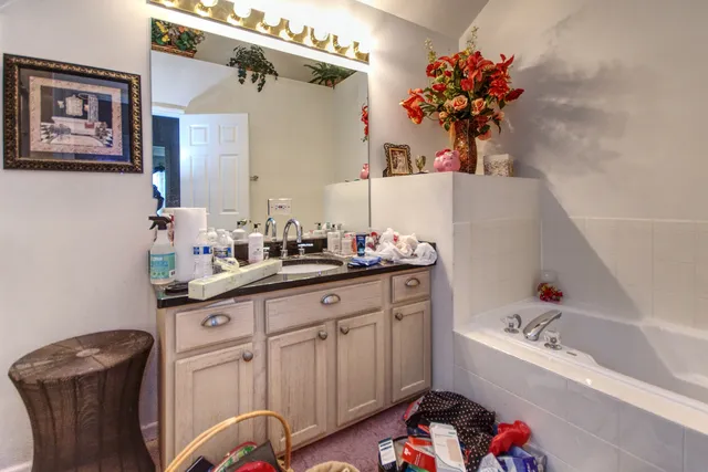 $389,900 | 25463 Cinnamon Circle, Plainfield, IL 60585