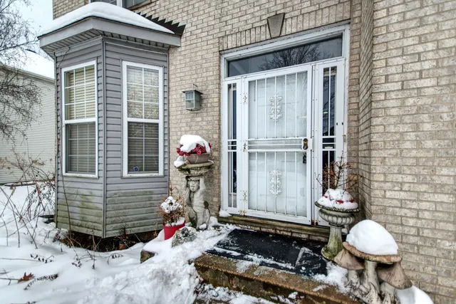 $389,900 | 25463 Cinnamon Circle, Plainfield, IL 60585