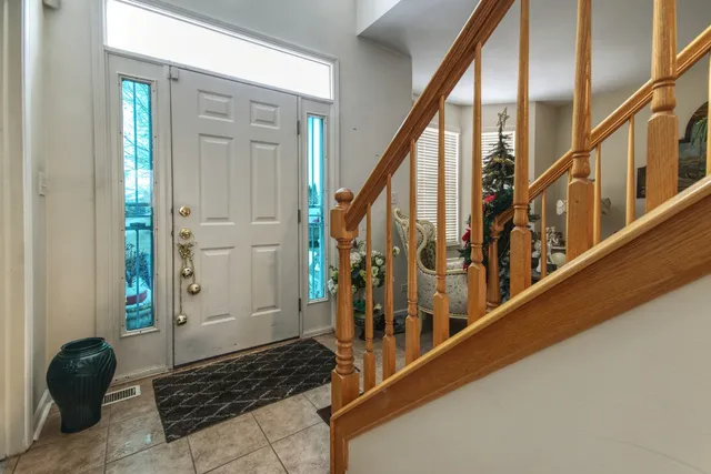 $389,900 | 25463 Cinnamon Circle, Plainfield, IL 60585