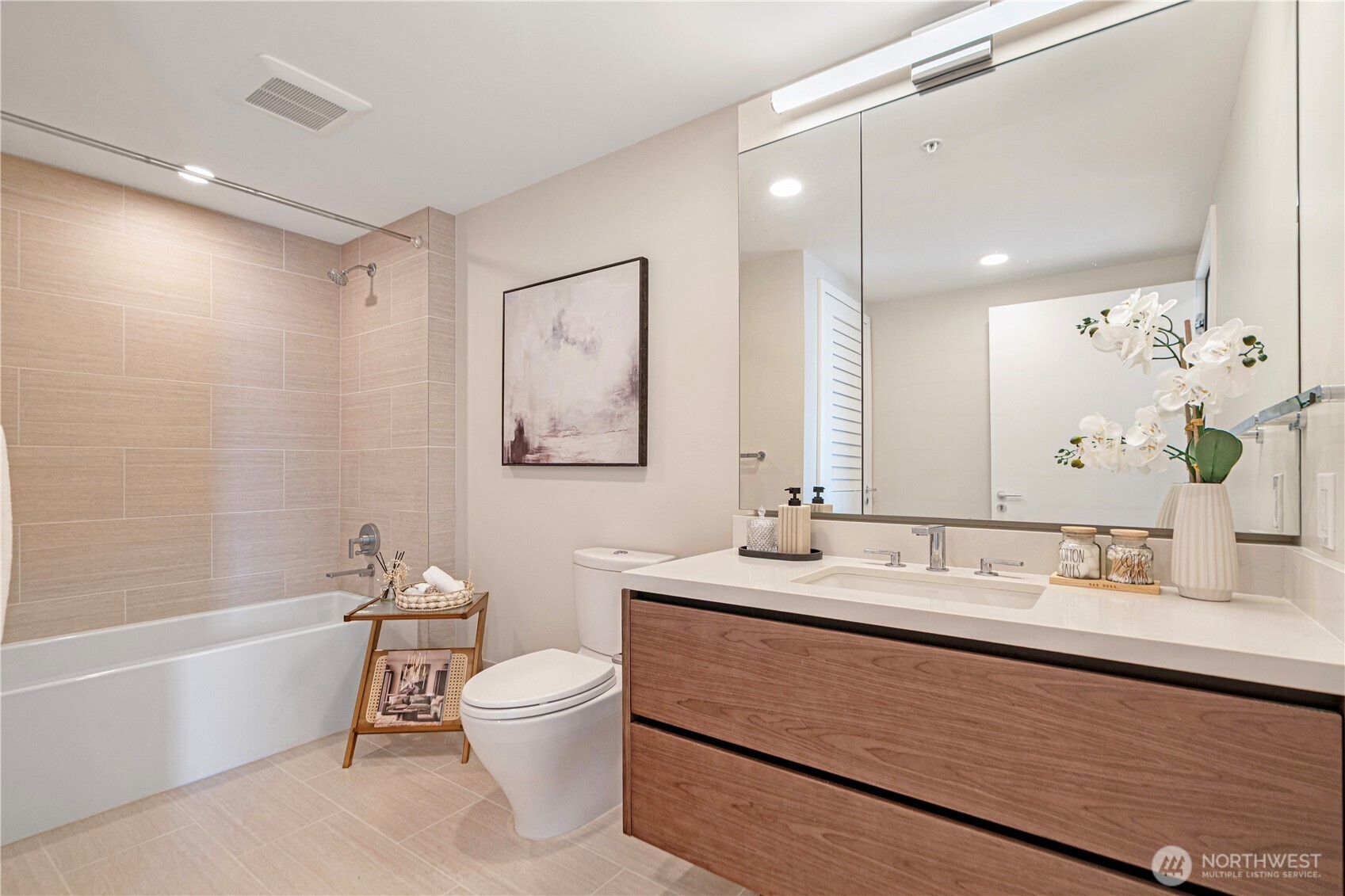 121 Stewart Street, Unit 3004 Seattle, WA 98101 - Photo 13 of 40