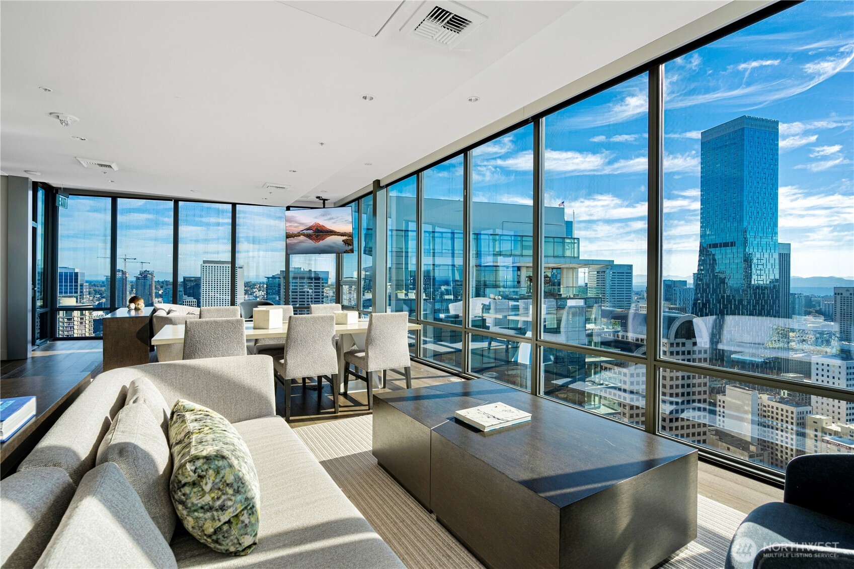 121 Stewart Street, Unit 3004 Seattle, WA 98101 - Photo 23 of 40