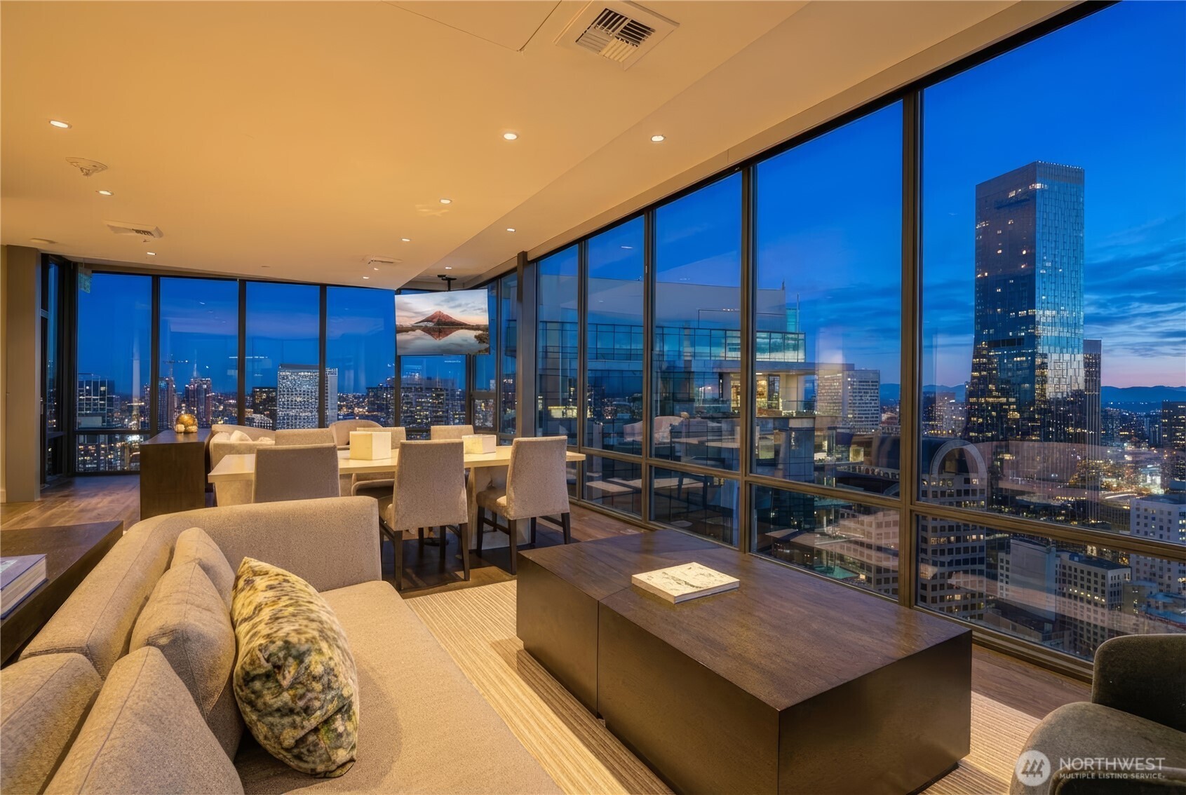 121 Stewart Street, Unit 3004 Seattle, WA 98101 - Photo 38 of 40