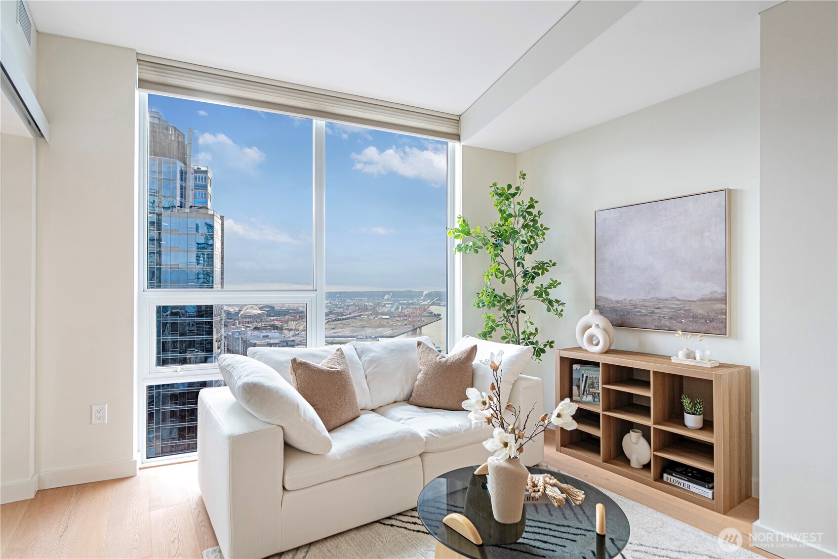 121 Stewart Street, Unit 3004 Seattle, WA 98101 - Photo 4 of 40