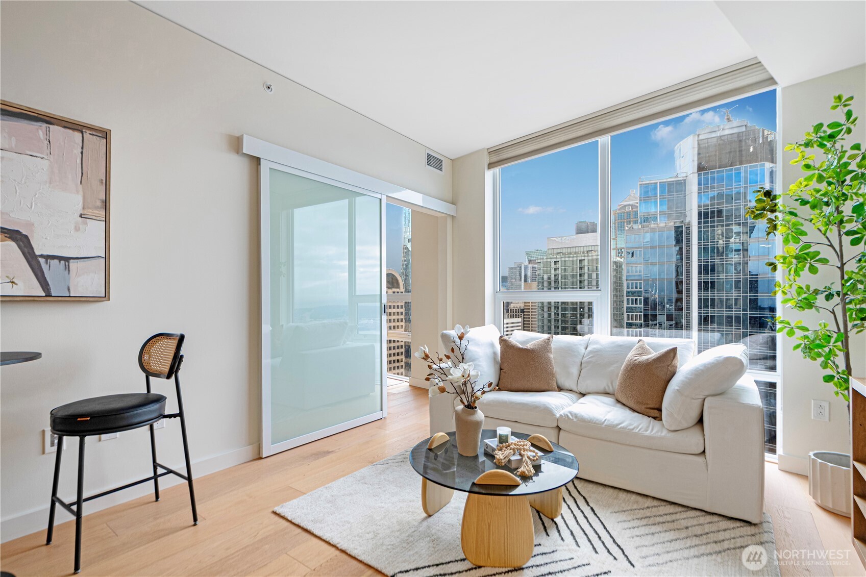 121 Stewart Street, Unit 3004 Seattle, WA 98101 - Photo 5 of 40