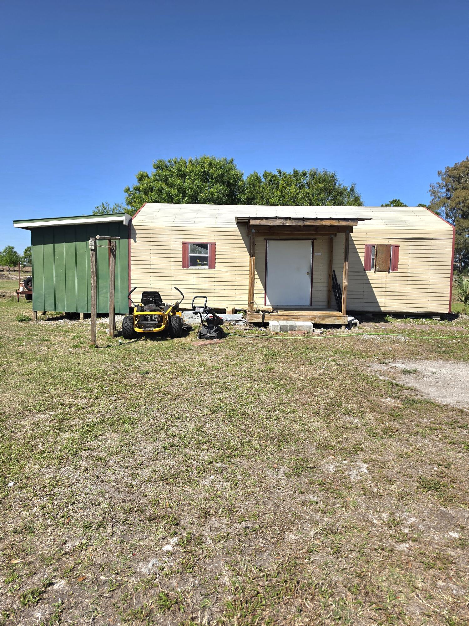 1651 Coffey Road Moore Haven, FL 33471 - Photo 19 of 29 Shed with Bathroom