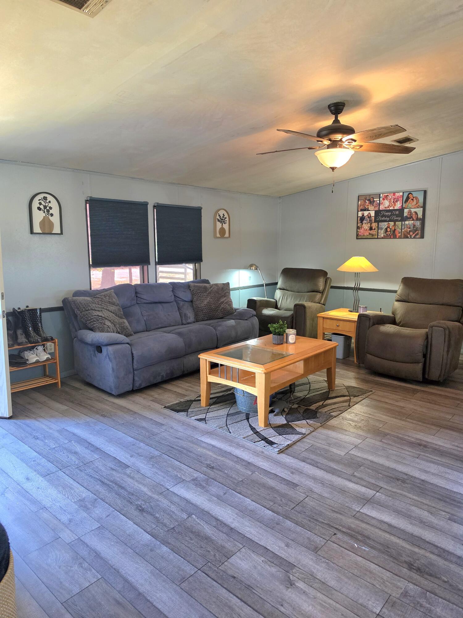 1651 Coffey Road Moore Haven, FL 33471 - Photo 5 of 29 Living Room