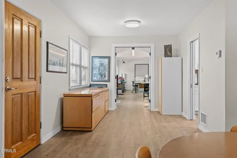 $1,979,000 | 1818 New York Drive, Altadena, CA 91001