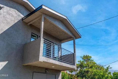 $1,980,000 | 1818 New York Drive, Altadena, CA 91001