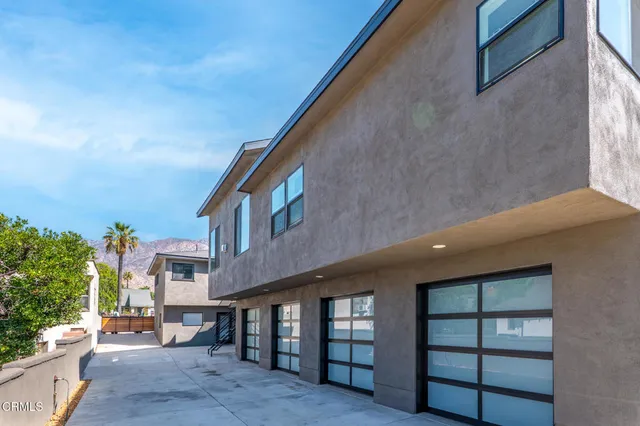 $1,980,000 | 1818 New York Drive, Altadena, CA 91001