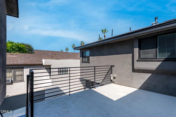 $1,979,000 | 1818 New York Drive, Altadena, CA 91001