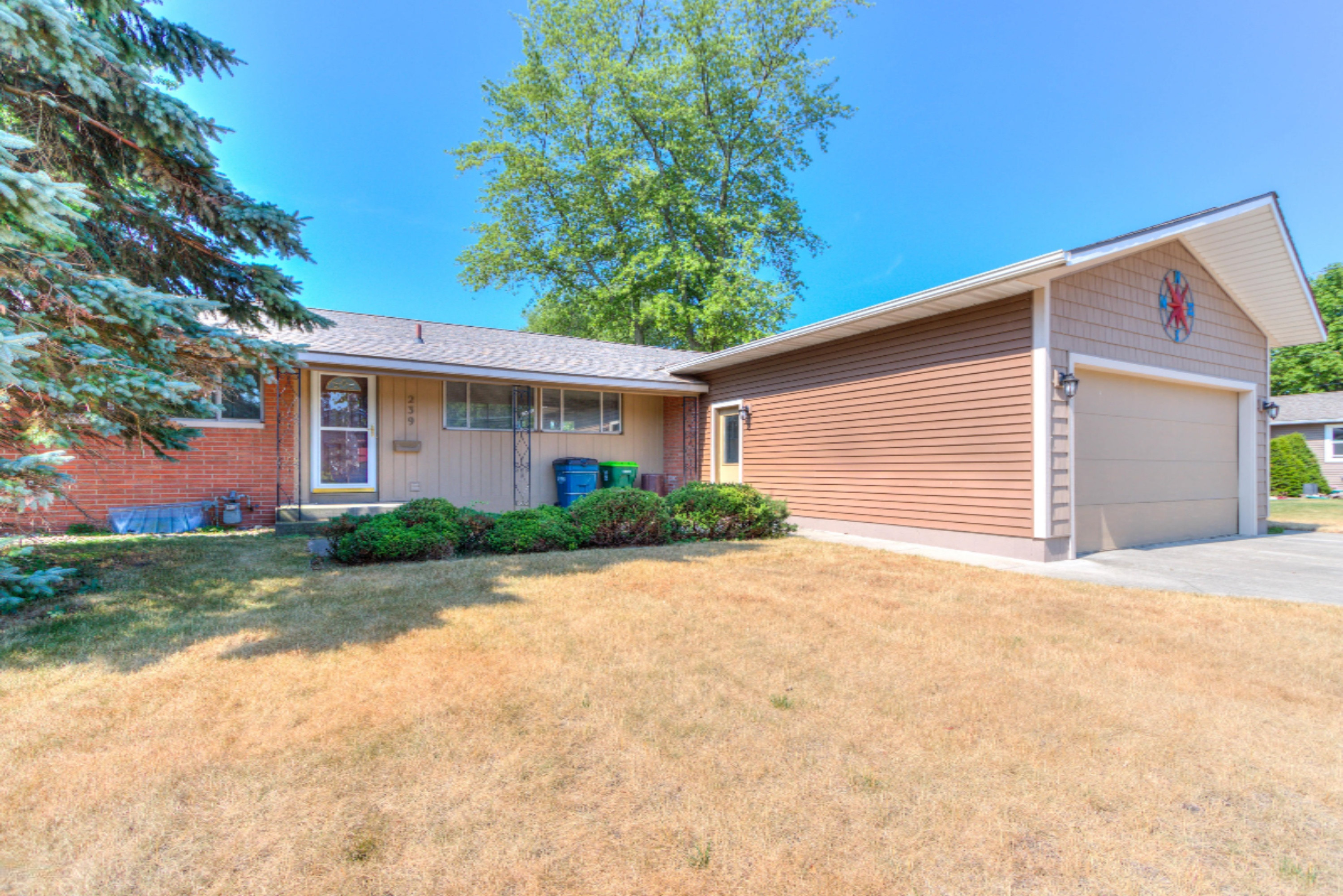 239 Ruddiman Drive Muskegon, MI 49445 - Photo 8 of 90 239 Ruddiman Dr (12 of 95)