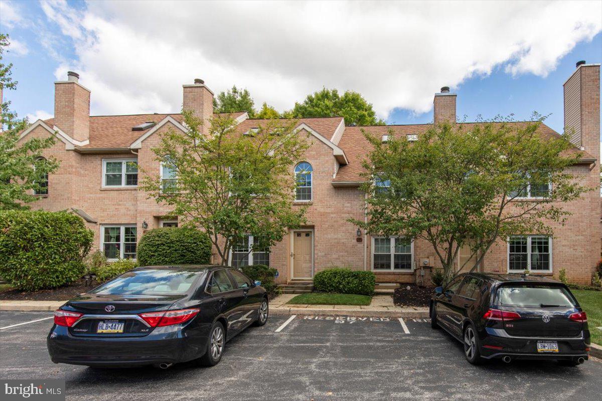 36 Rampart Drive Chesterbrook, PA 19087 - Photo 1 of 16 Gallery Image 1