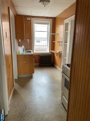 $1,500 | 430 Lexington Avenue, Unit 11, Clifton, NJ 07011