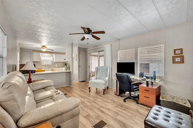 $70,000 | 11 Hawaiian Way, Leesburg, FL 34788