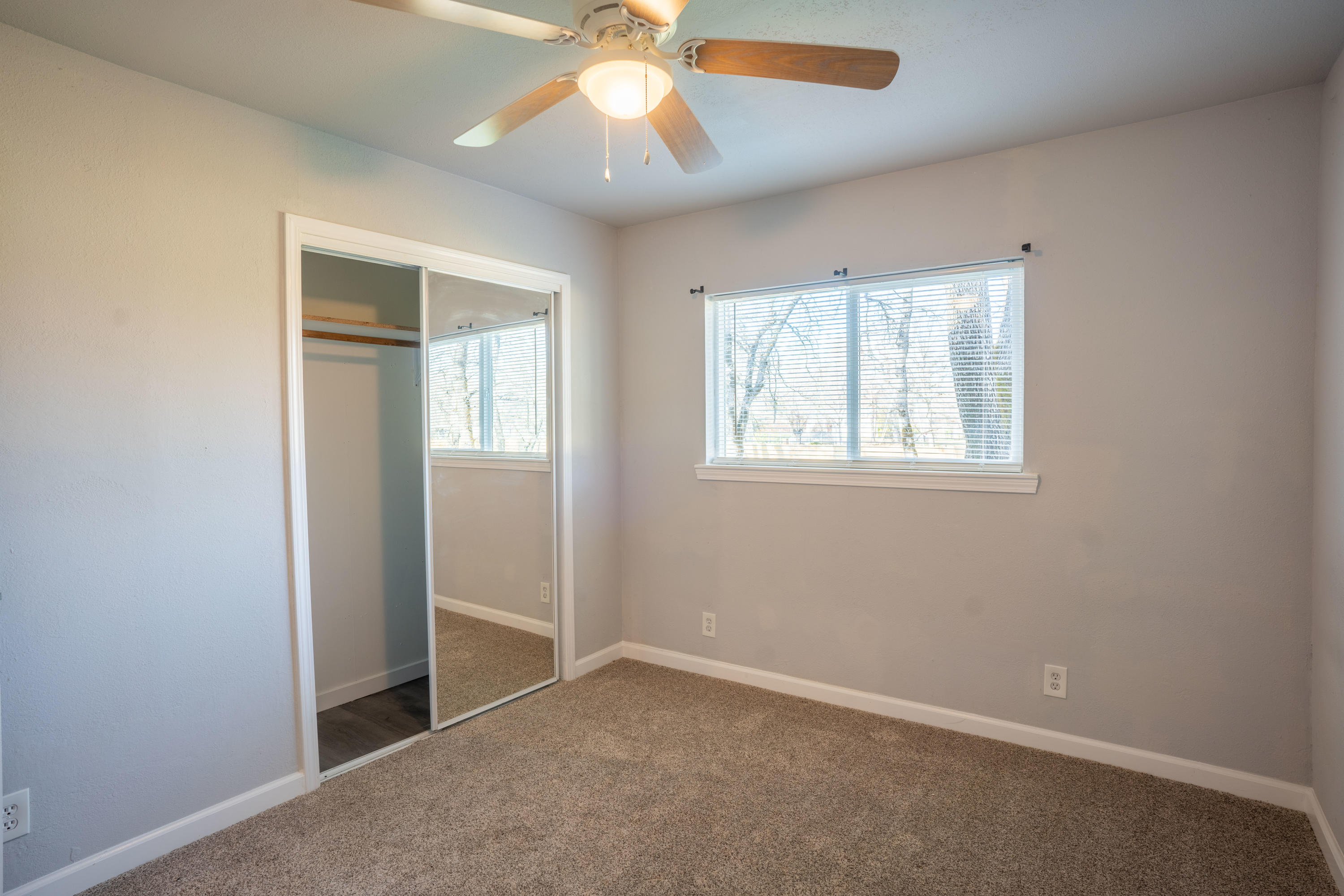 18564 Old Oasis Road Redding, CA 96003 - Photo 13 of 43 Old Oasis-8