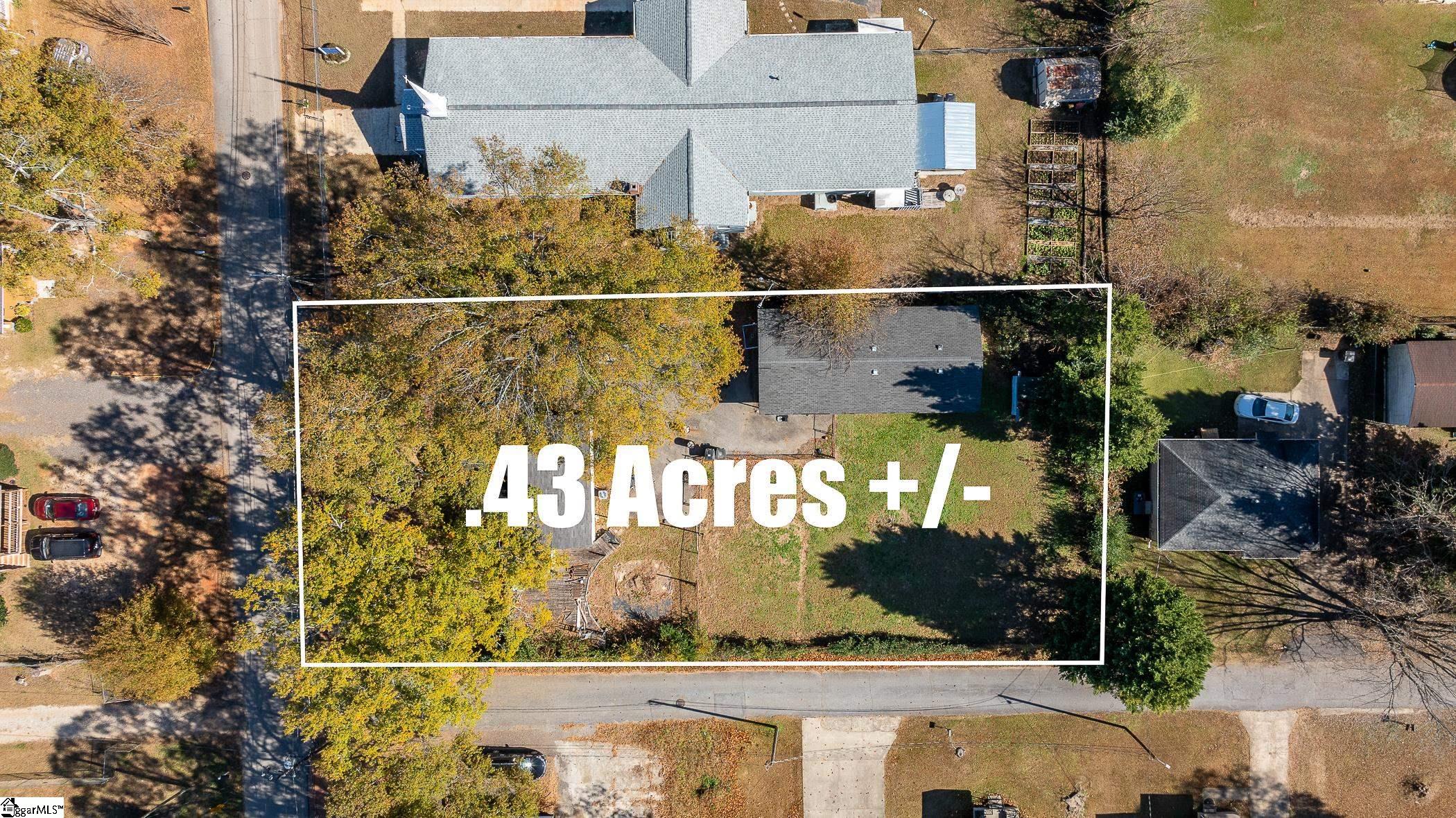 819 Gordon St Extension Greenville, SC 29611 - Photo 4 of 13