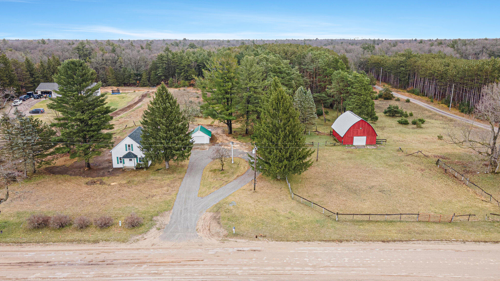 5142 Automobile Road Muskegon, MI 49445 - Photo 1 of 40 002_dji_0274