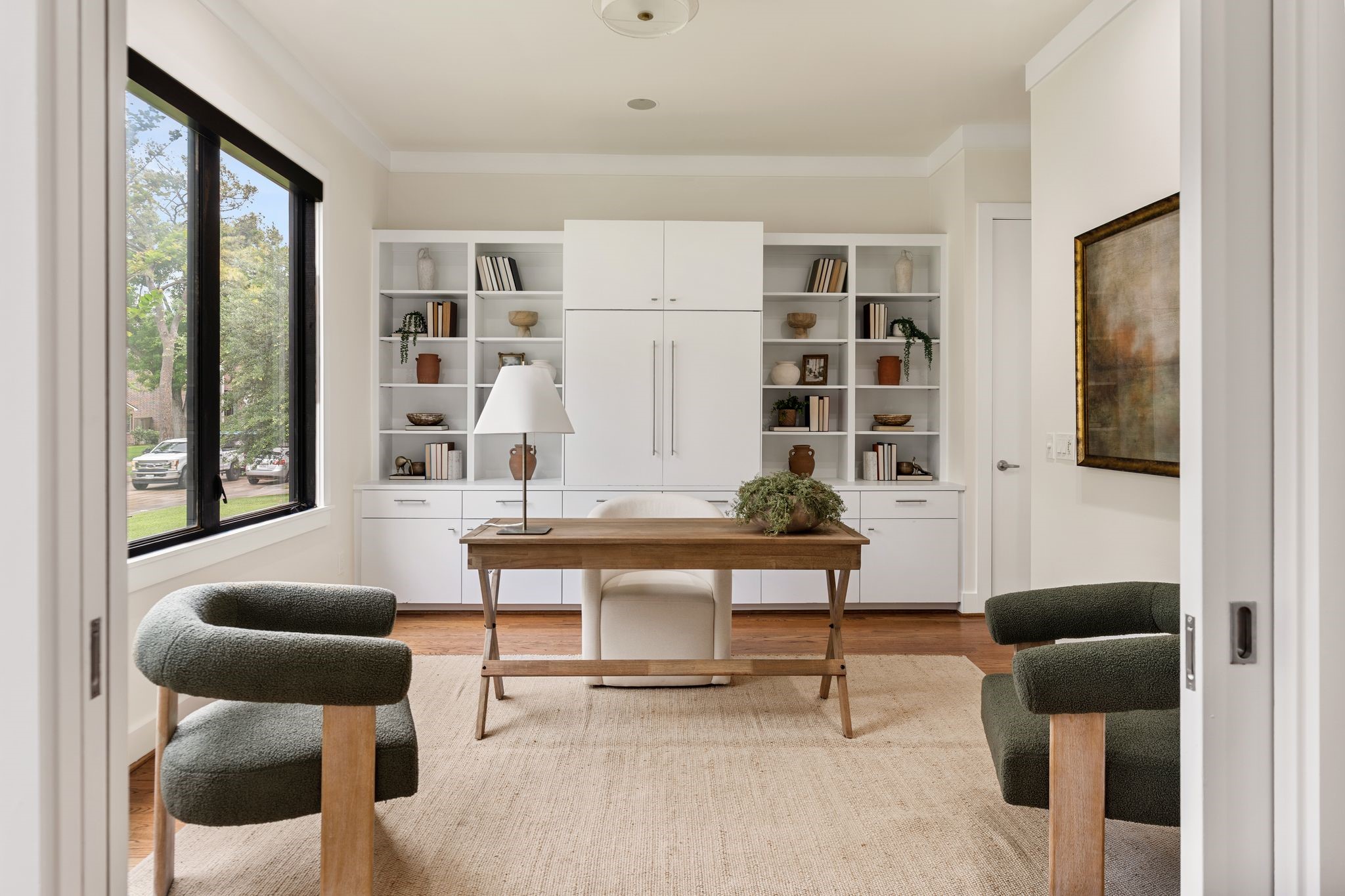 3847 Durness Way Houston, TX 77025 - Photo 21 of 48 Here's another view of the study and custom built ins - this room also offers 2 closets and private access to the guest bath.