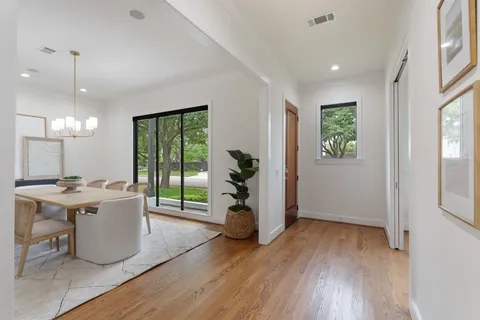 $1,200,000 | 3847 Durness Way, Houston, TX 77025