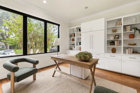 $1,200,000 | 3847 Durness Way, Houston, TX 77025