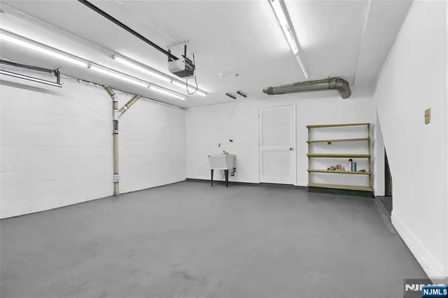 $3,300 | 234 Cliff Street, Unit 2, Cliffside Park, NJ 07010