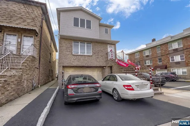 $3,300 | 234 Cliff Street, Unit 2, Cliffside Park, NJ 07010