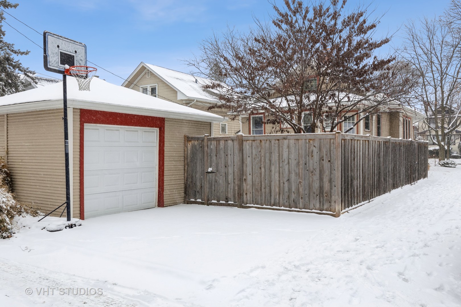 801 Mapleton Avenue Oak Park, IL 60302 - Photo 25 of 29