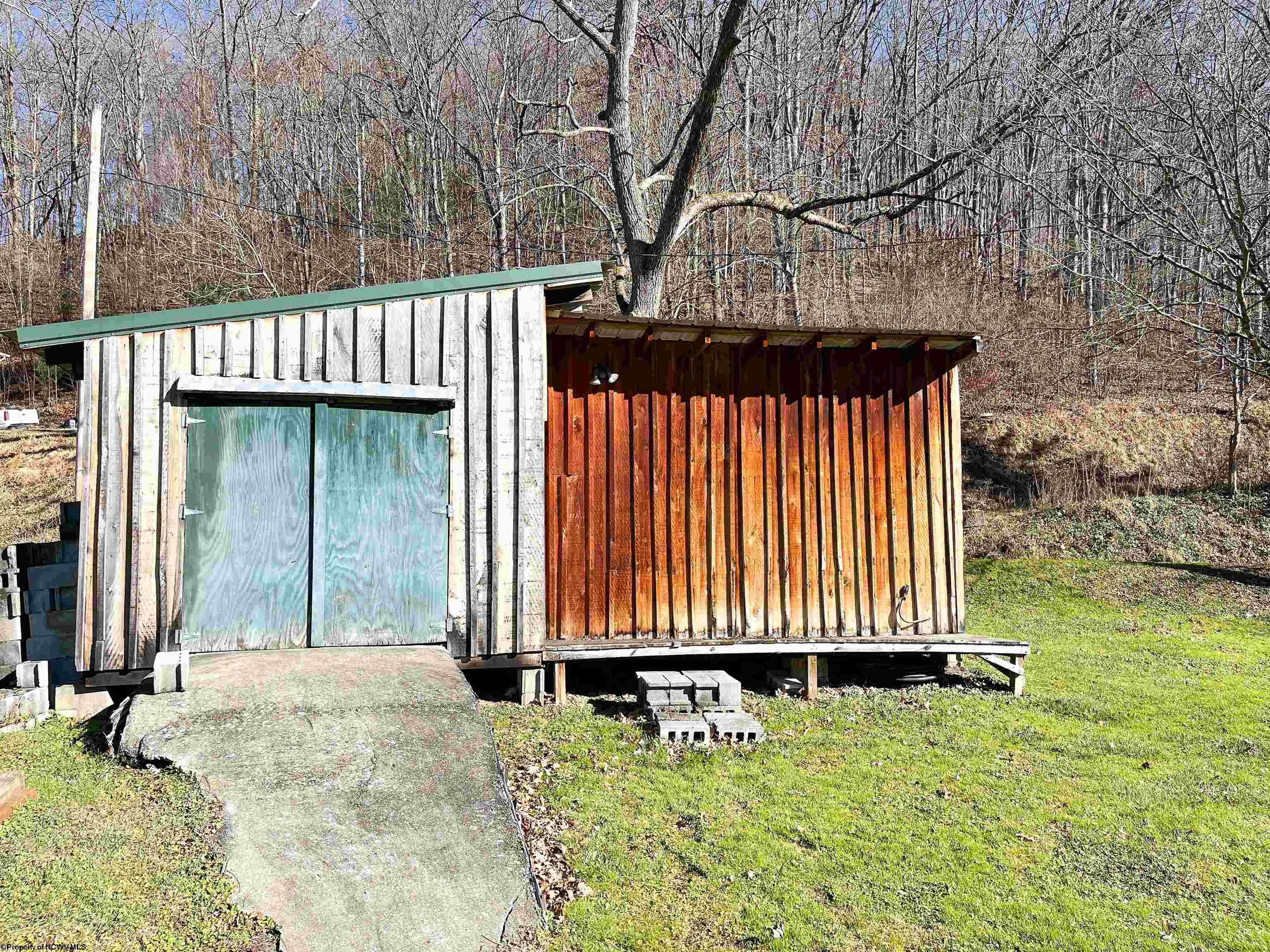 8916 Holly Meadows Road Parsons, WV 26287 - Photo 3 of 14 Gallery Image 3