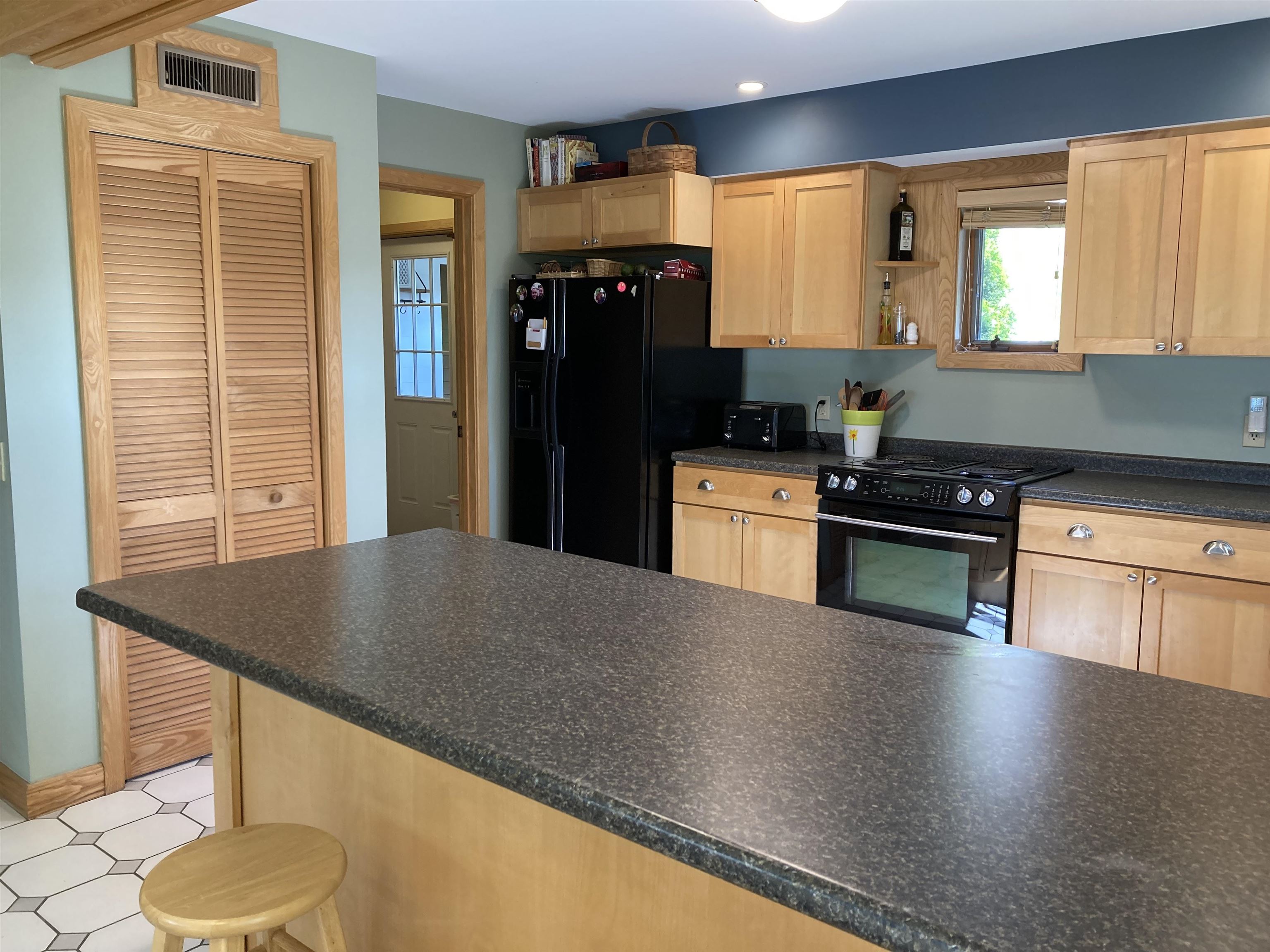 147 Sicard Road Brookfield, VT 05060 - Photo 11 of 28 Gallery Image 11