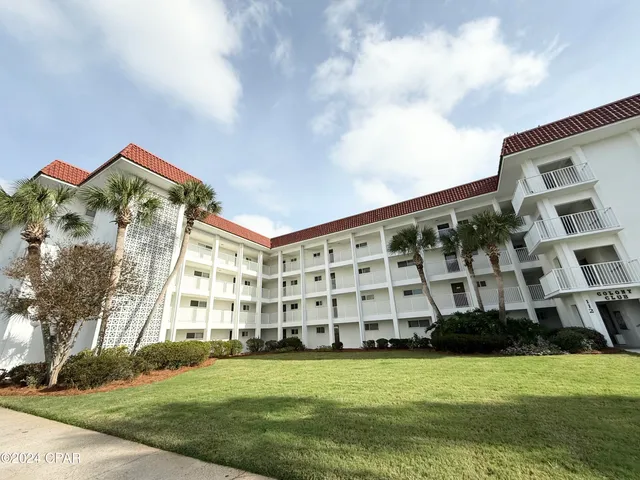 $179,900 | 112 Fairway Boulevard, Unit 101, Panama City Beach, FL 32407