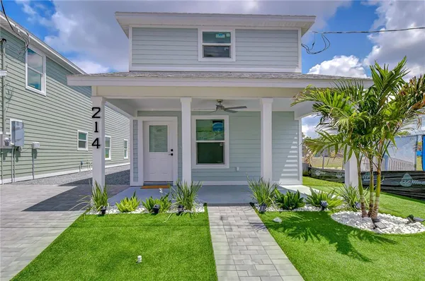 $399,900 | 214 8th Ave Drive West, Bradenton, FL 34205