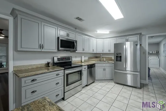 $350,000 | 11637 Pine Street, Walker, LA 70785