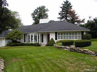 234 Stephens Road Grosse Pointe, MI 48236 - Photo 1 of 1 exterior