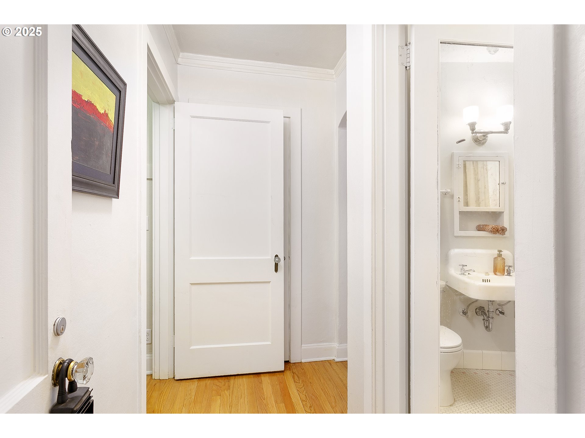 709 Southwest 16th Avenue, Unit 203 Portland, OR 97205 - Photo 13 of 16