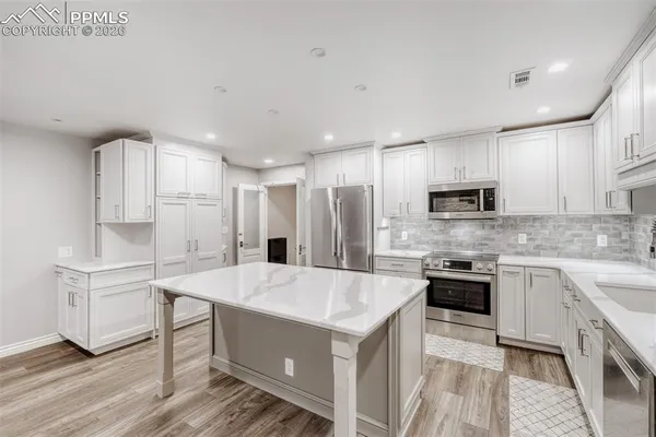 $560,000 | 555 North Verbena Drive, Pueblo, CO 81007