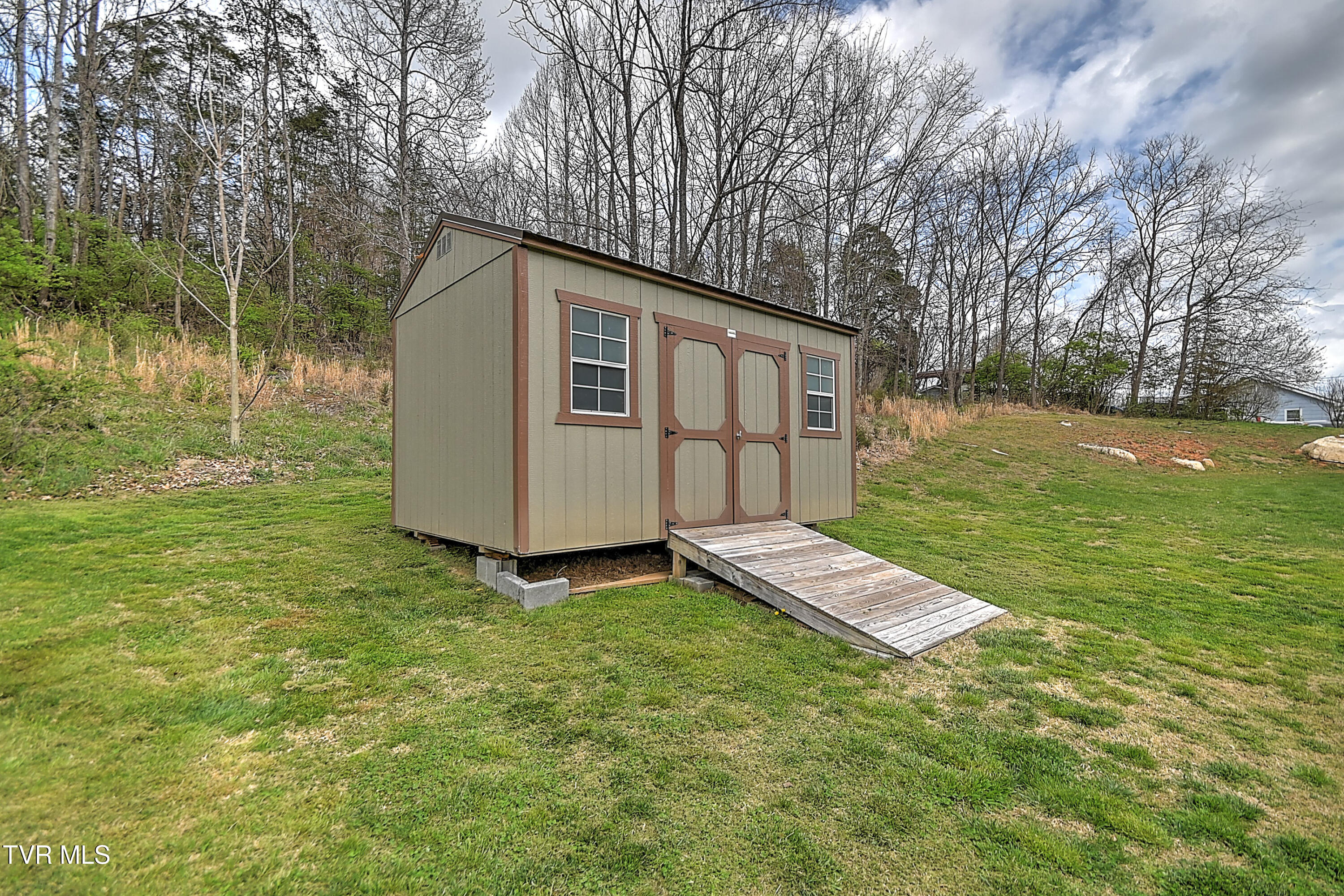 1735 Southside Road Elizabethton, TN 37643 - Photo 40 of 53 1735 Southside GM-43