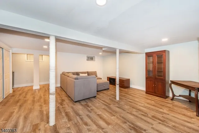 $555,000 | 44 Littlewood Court, Wayne, NJ 07470