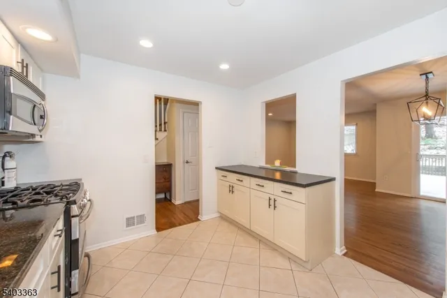 $555,000 | 44 Littlewood Court, Wayne, NJ 07470