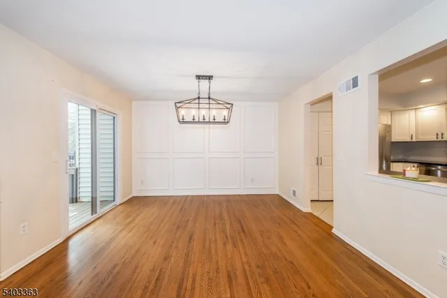 $555,000 | 44 Littlewood Court, Wayne, NJ 07470