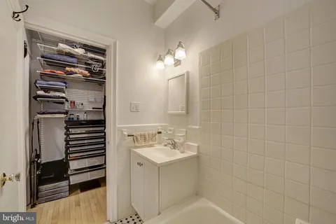 $265,000 | 644 Massachusetts Avenue Northeast, Unit 206, Washington, DC 20002