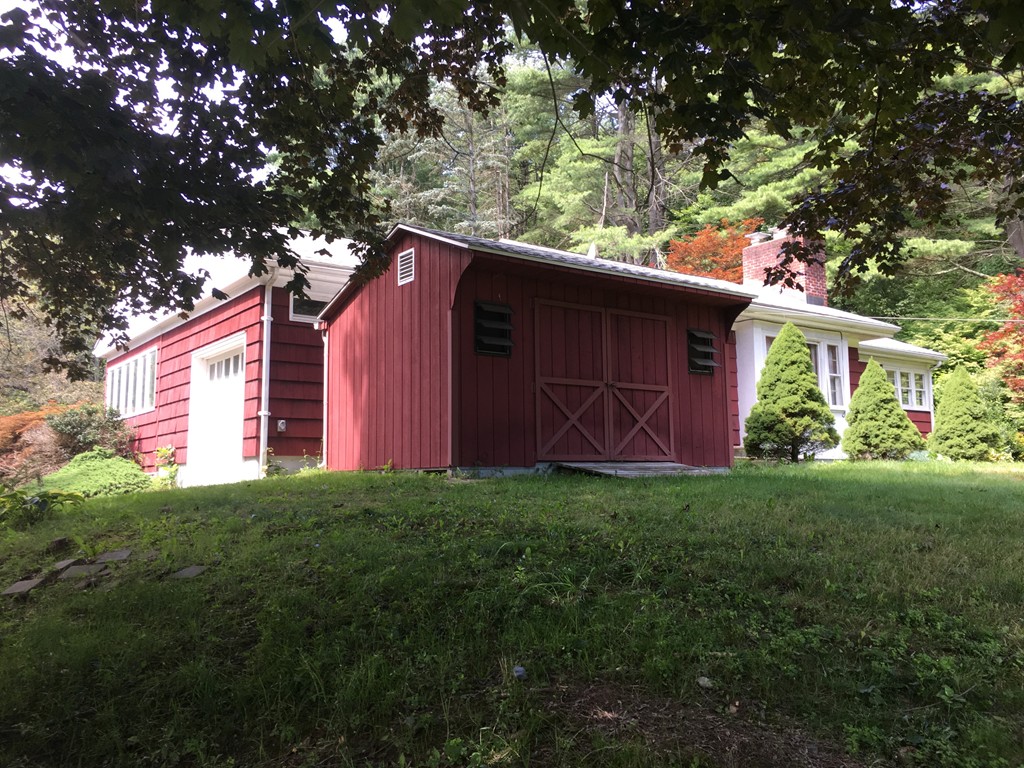 27 Fox Hill Road Bernardston, MA 01337 - Photo 5 of 20 Gallery Image 5