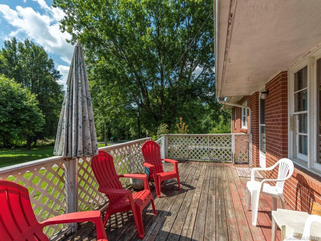 25 Thompson Cove Road Clyde, NC 28721 - Photo 10 of 14