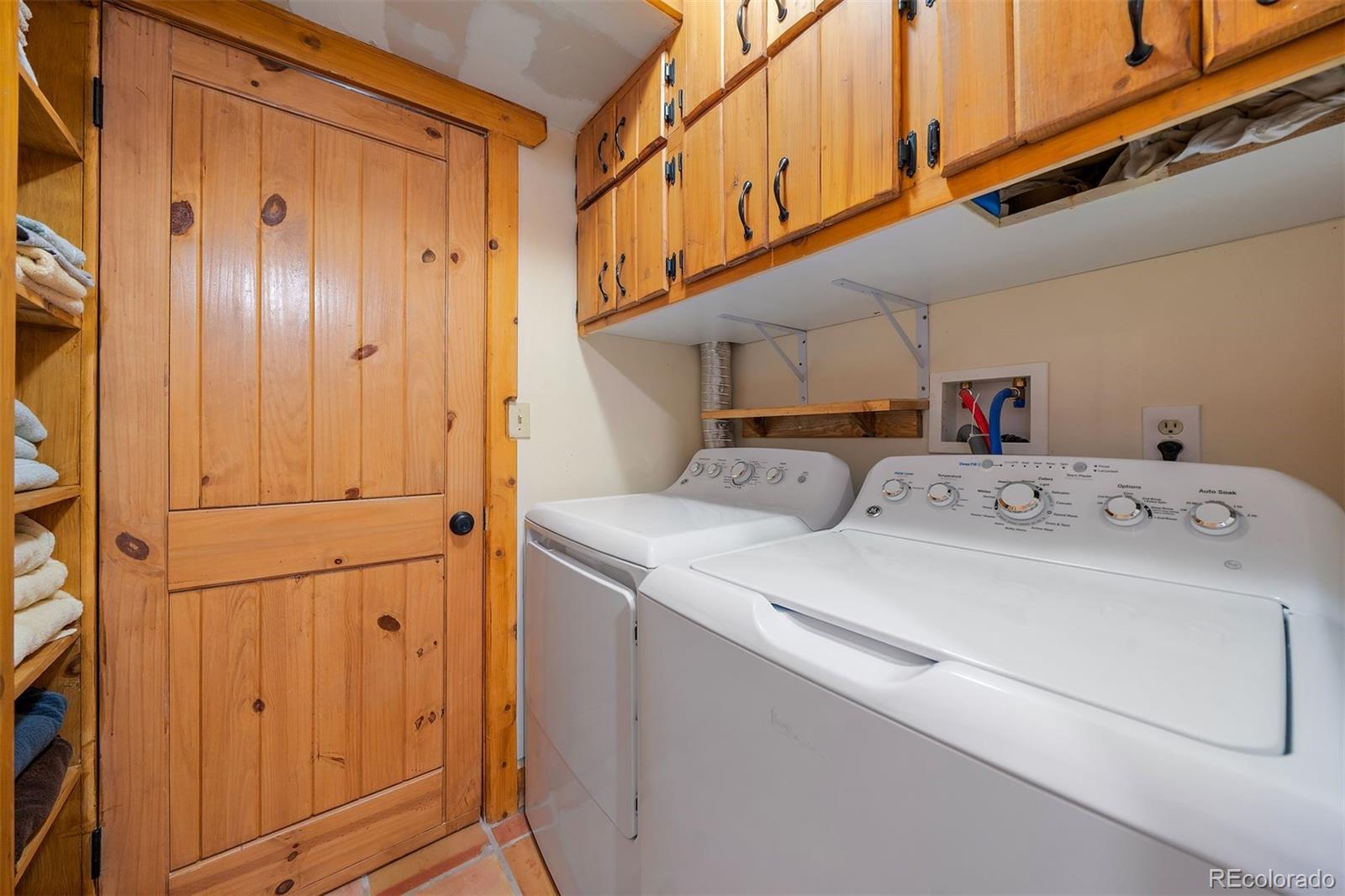 55 Rd P78 Bailey, CO 80421 - Photo 31 of 43 a utility room with dryer and washer