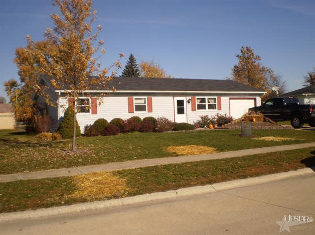 22617 Rupp Court Woodburn, IN 46797 - Photo 1 of 14 Gallery Image 1