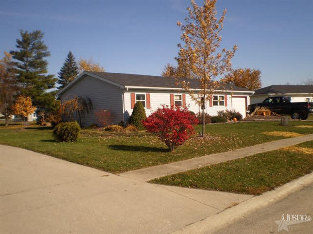 22617 Rupp Court Woodburn, IN 46797 - Photo 3 of 14 Gallery Image 3