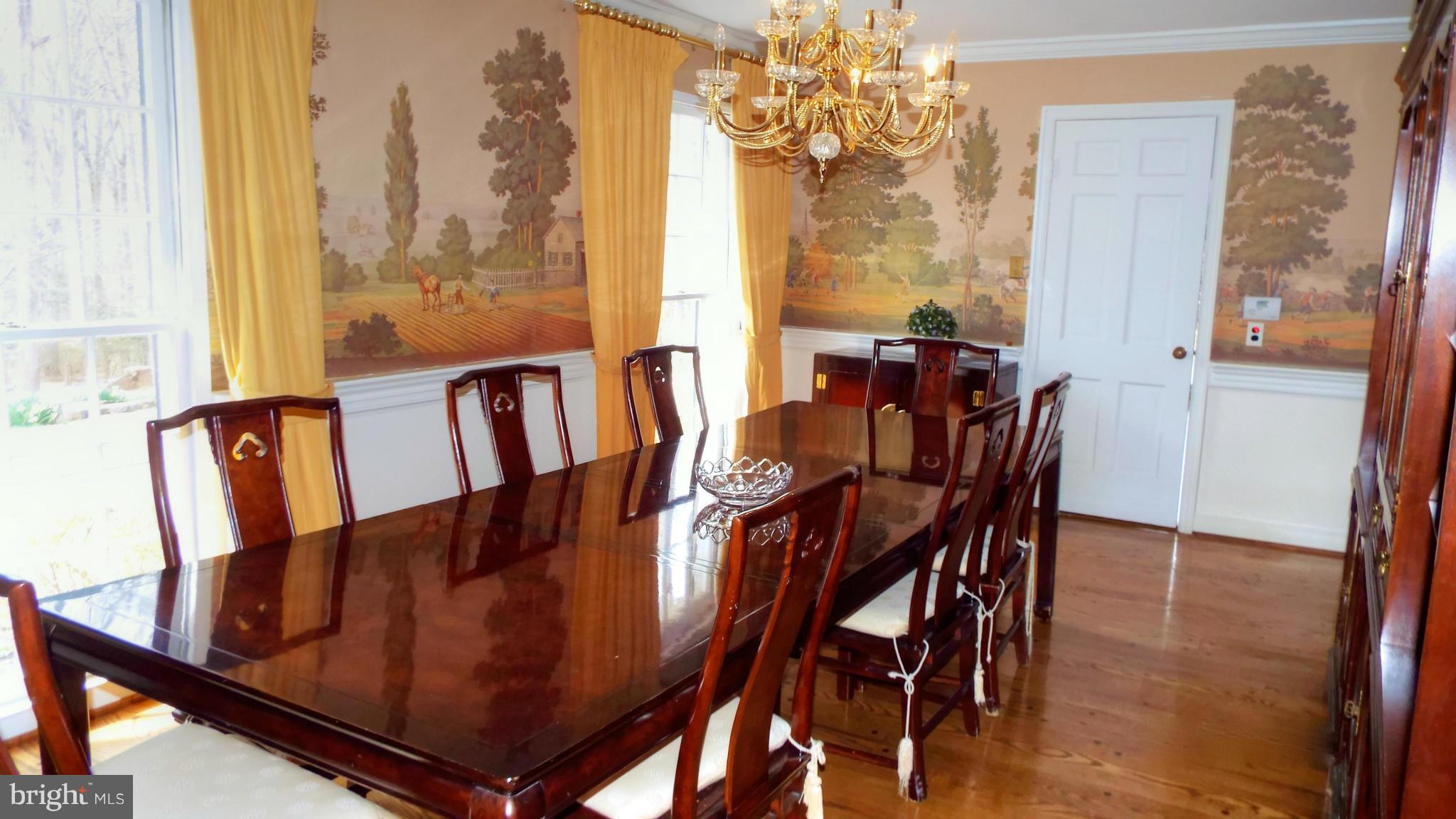 11611 Beall Mountain Road Potomac, MD 20854 - Photo 7 of 30 Dining Room